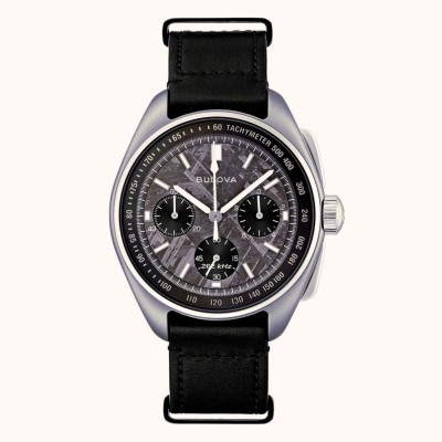 Cronógrafo de piloto com bracelete NATO